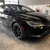 كرايسلر c200 2015   2.4 رقم بغداد باسمي  حادثه جاملغ و بنيد  مواصفات S...