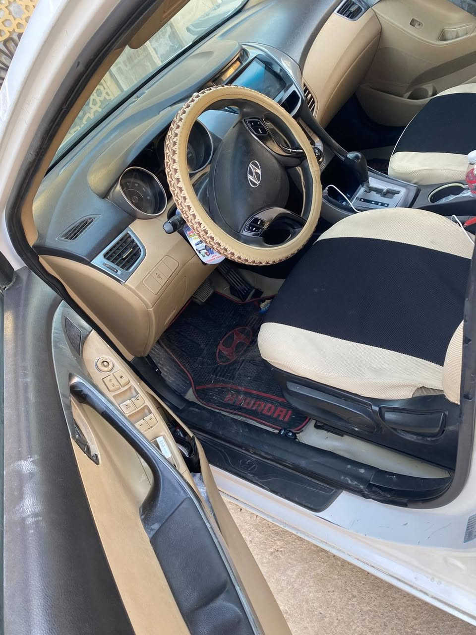 النترا موديل 13 خليجي اربيل سنويه بسمي جديده هزه 27 كير محرك تبريد ثلج محرك 16 بيها 3 قطع بدون دواخل  مع الملاحظات مكاني بغداد الدوره السعر 88 
***********
