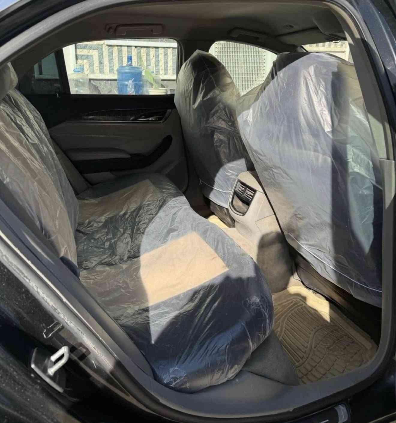 ***********

‏كاديلاك CTS 2014

‏الموقع النجف

‏ سعرها 120 وبيها مجال

‏محرك 2000 تيربو اربعة سلندر
