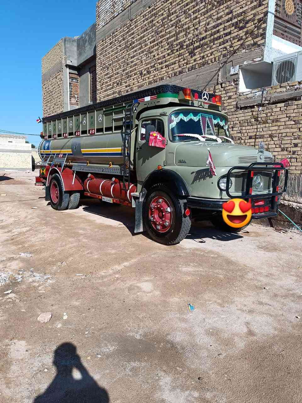 سلام عليكم اقجم موديل 80 بلاد وضع شركة على واحد قماره مبخرة  شاصي بلادي بدون صبغ كير مكينه ستندر شركه تانكي جديد تخم تاير رقم نينوى نكليزي بسمي بسنويه تنكر 
الاستفسار على الرقم
***********
***********

‭
