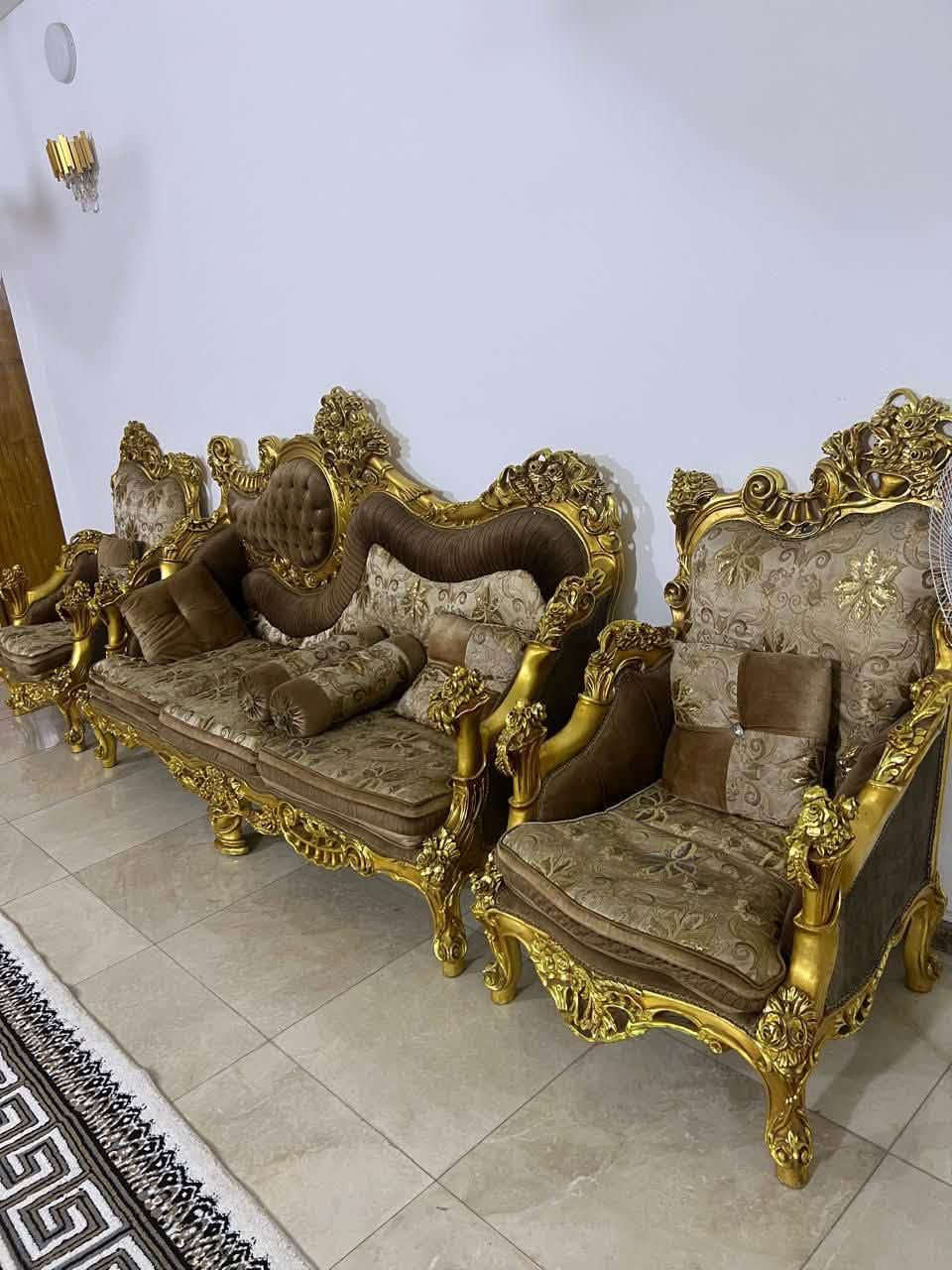 سلام عليكم تخم +ميز طعام +بوفيه البيع مصري كله تخم مكفوله من كلشي اريدها كامل ٢٦٥٠ بيها مجال محتاج فلوس عادي ابيع مفرد مكان بغداد حي عامل هاذ رقمي ***********

