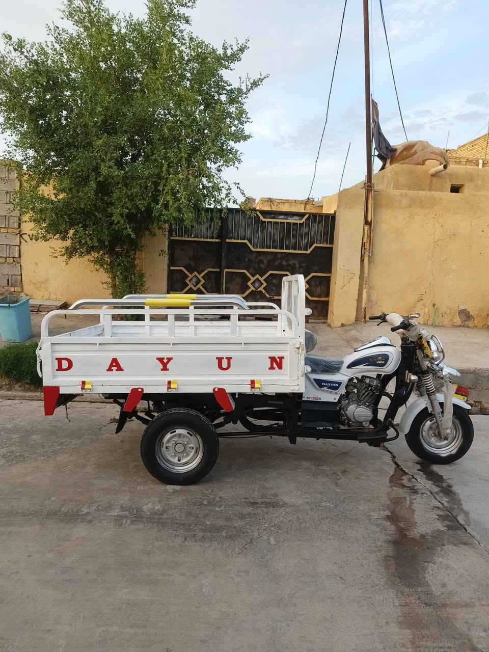 سلام عليكم ستوته للبيع مديل 20 كلك كلك البليته ورقم الشاصي موجود ستوته مالتي اني جناي ستوته هسه توني معمره دبلات جديد لايت اشاير تانكي صفاح كلشي بيه جديد هسه توني معمره اكسن كبس المحرك مالته بلادي السعر 1100 وبيه مجال بصيط مكاني قلعه سكر الرقم ***********
