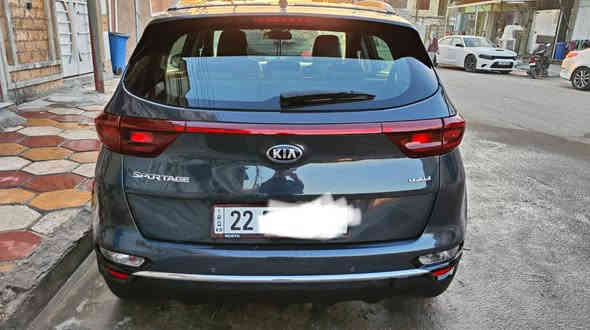 السلام عليكم ورحمة الله وبركاته
سبورتج خليجي موديل 2020 مكفولة. عدا الطخة الموجودة في الجاملغ الامامي صفحة السائق السعر 195 وبيها مجال 
رقم ***********
