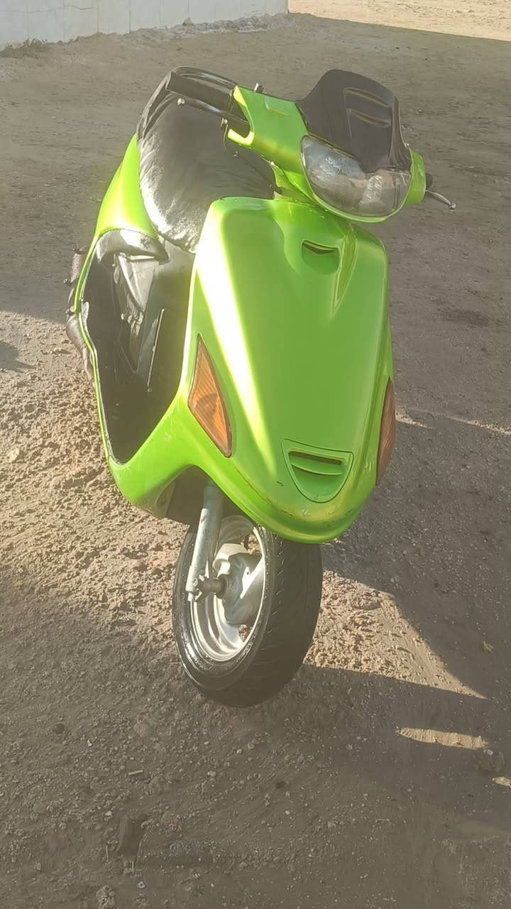 سلام عليكم دراجه للبيع دراجه نضيفه الله شاهد نضافه فول عوزه فقط باتري السعر 450 وبيه مجال ***********
