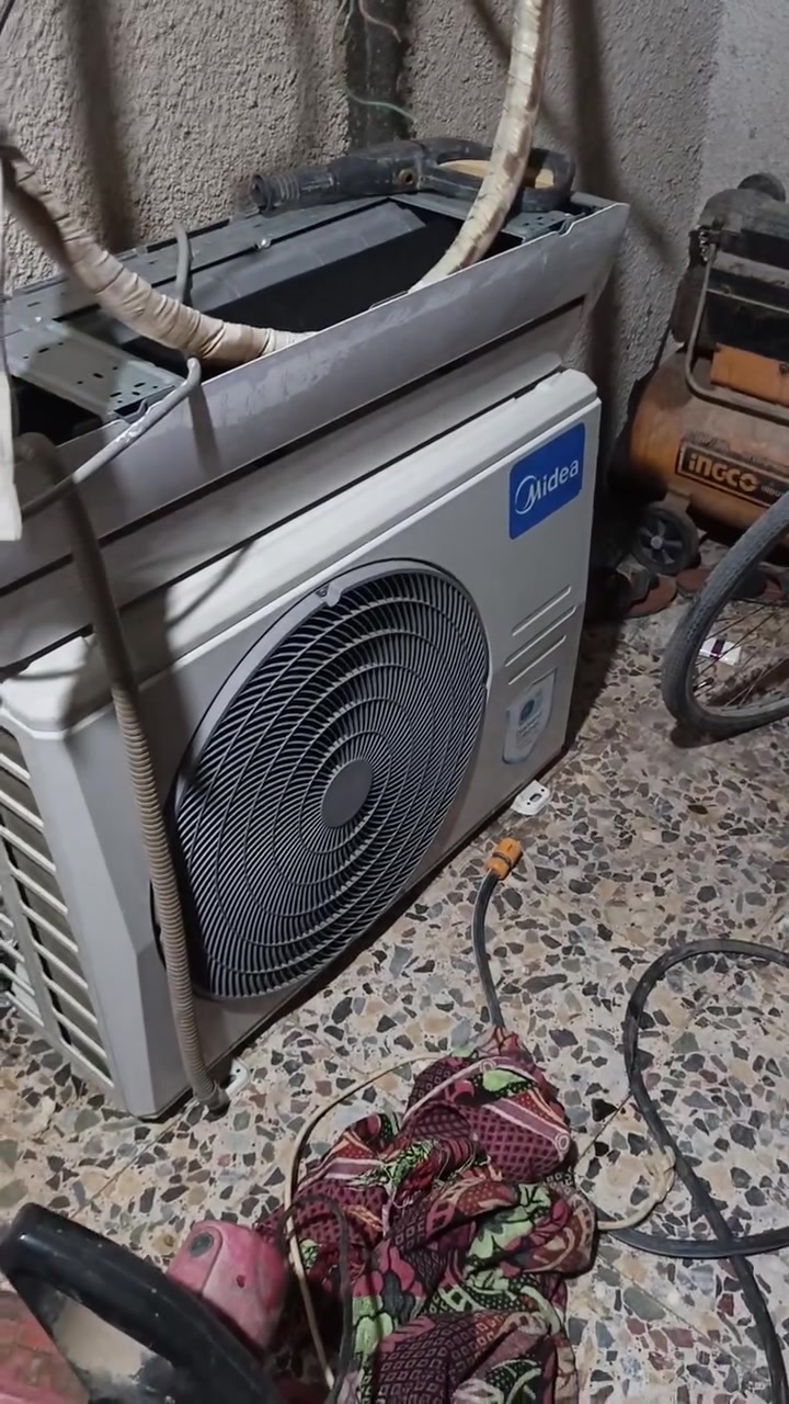 سبلت ميديه نظيف جدا مليك مره وحده ومسوي كامل وشرط التبريد وغاز R22 اخوان السبلت نظيف وبس الشراي يتصل علي سعر350 مجال قليل ***********عنوان كرمة علي ابو حلوه

