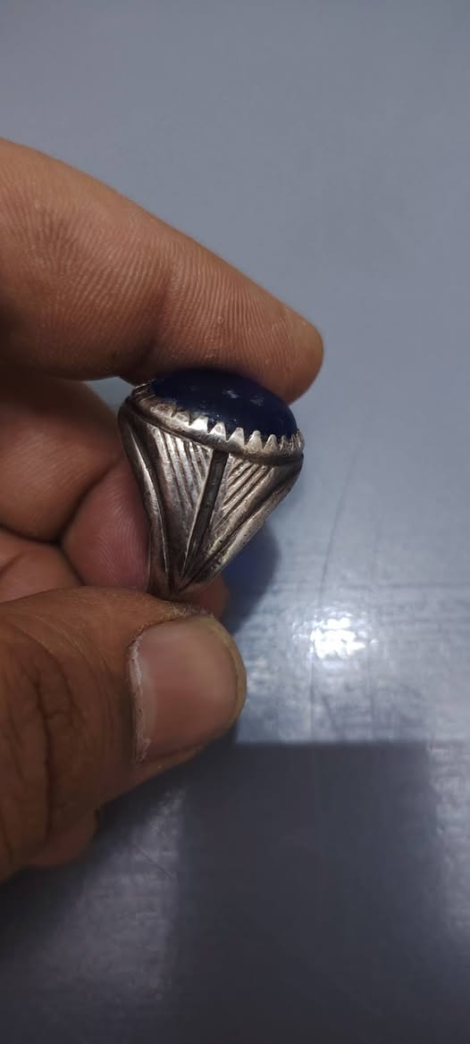 زاركون للبيع
صياغة قديمة
وحجر اصلي ونظيف
متواجد ع الفيس
سعر خاص


**إذا كنت صاحب هذا الإعلان وتريد حذفه لأي سبب، رجاءا أرسل رسالة إلى الدعم الفني**