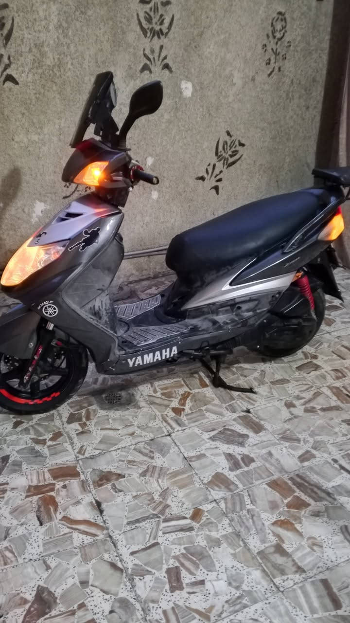 سلام عليكم شباب دراجه سكنس فحل نوزل خطين ستان كهربائي دراجه نضيفه مال بيت تايرات جدد شلعه ومعدل
عنوان بغداد مدينه الصدر ***********
