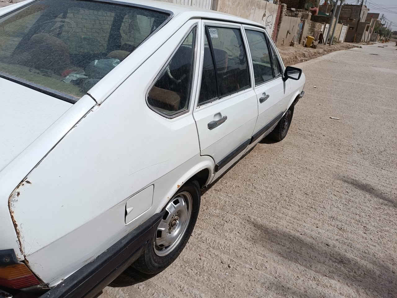 السلام عليكم اخوان  برازيلي ٨٧ للبيع تصقيط تصقيط السيارة خير من الله كير ٥ نمر مكينه خير من الله ترايك وين متريد تخم تاير جديد باتري جديد السيارة مصبوغة عام بيها ضربه بالصندوق كهربائيات عوزها ترتيب تبريد عاطل السيارة عارضها ب١٥  وراعيها يريد تحويل واني بخدمتكم وهذا رقمي *********** بي واتساب ماعندك رصيد راسلني وتدلل
