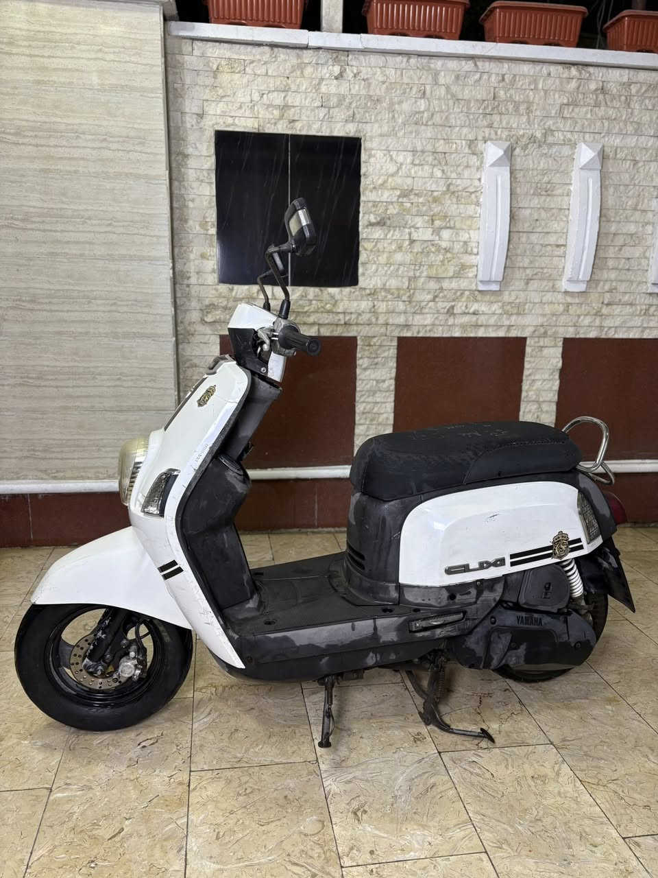 للبيع 🛵
بوليس نوزل الدراجة مكفولة من كل النواحي نقصها فقط عداد بانزين مختمه بالكامل ومكينه ناعمه وكل شي بيها بلادي العنوان بغداد الشعب للأستفسار تفصل
خاص
السعر (800) وبيها مجال بسيط 
اول اتصل على الرقم *********** متوفر واتساب
