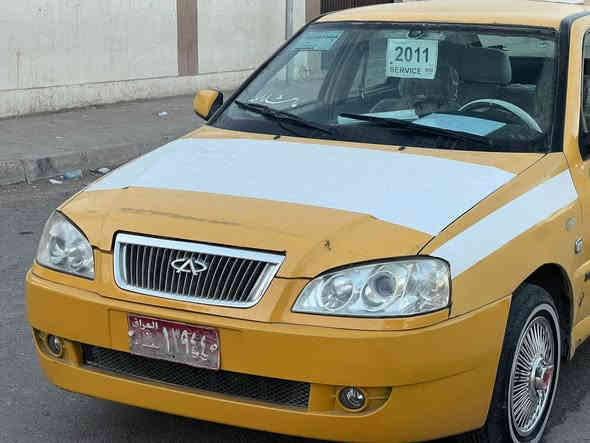 السلام عليكم 
كوين 2011 رقم بغداد صدامي شرعيها بالموصل شرط التحويل والوكالة هيئه 400 ألف على المشتري سنويه ساقطه سنه 2023 مكينه اصل ما محور بيها اثر صرف وكير شرط ضررها جاملغ الكدام فقط بدون دواخل شواصي شرط بيها كم مكان خياس شاشه ايباد وجامات كهرب تبريد البوري مالته مكسور يحتاجله لحيم تدفئه نار كهربائيات كامله مكمله السعر 17وبيها مجال للتواصل على الخاص او *********** مكانها موصل حي سومر
