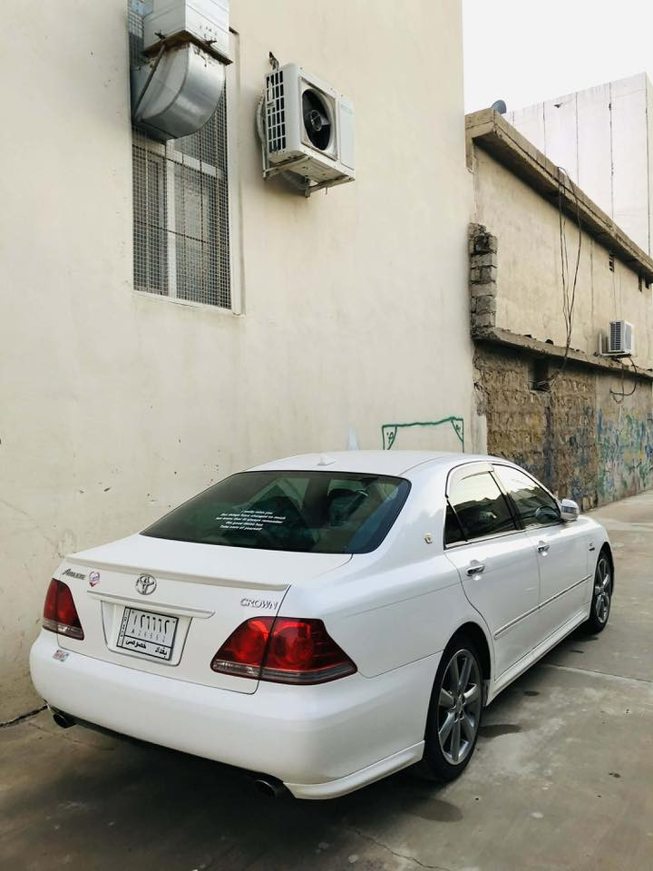 شاهینە سپۆرت 

2007

ساق ساق
بچووک بە بچووک

بەس سڵاید نیە  فول

ساج سوور کوشن جلد و هیتەر 

بۆ عەیبوو شت مەگەڕێ 

2 پارچەی ئەوروپای هەیە 
هەموو شوێنێکی بە لۆکی ماوەتەوە

لە کەلارم 
موشتەری نیت سەرمان مەیەشێنە لەگەڵ ڕێزم
0777 885 8481
