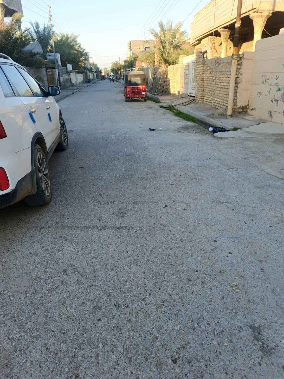 للبيع قطعه ملك صرف ٣٠٠ متر
تباع حسب الطلب 
الموع تقاطع الساده حي العبور في الفرع الرابع
للاستفسار ***********
