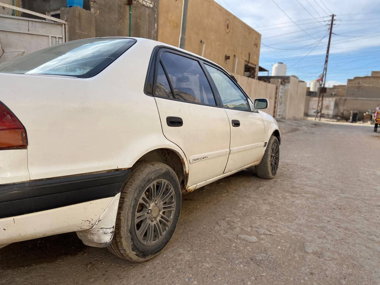 كورله 95 للبيع العنوان الناصريه الفجر رقم صاحب المركبه *********** ومن الله التوفيق
