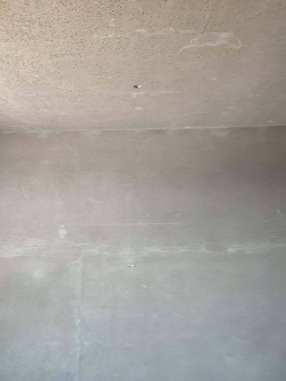 بيت للبيع حي الجامعة قرب مجمع فدك طابقين الطابق الثاني نقص فقط تشطيب للاستفسار اتصل ‏‪***********‬‏

