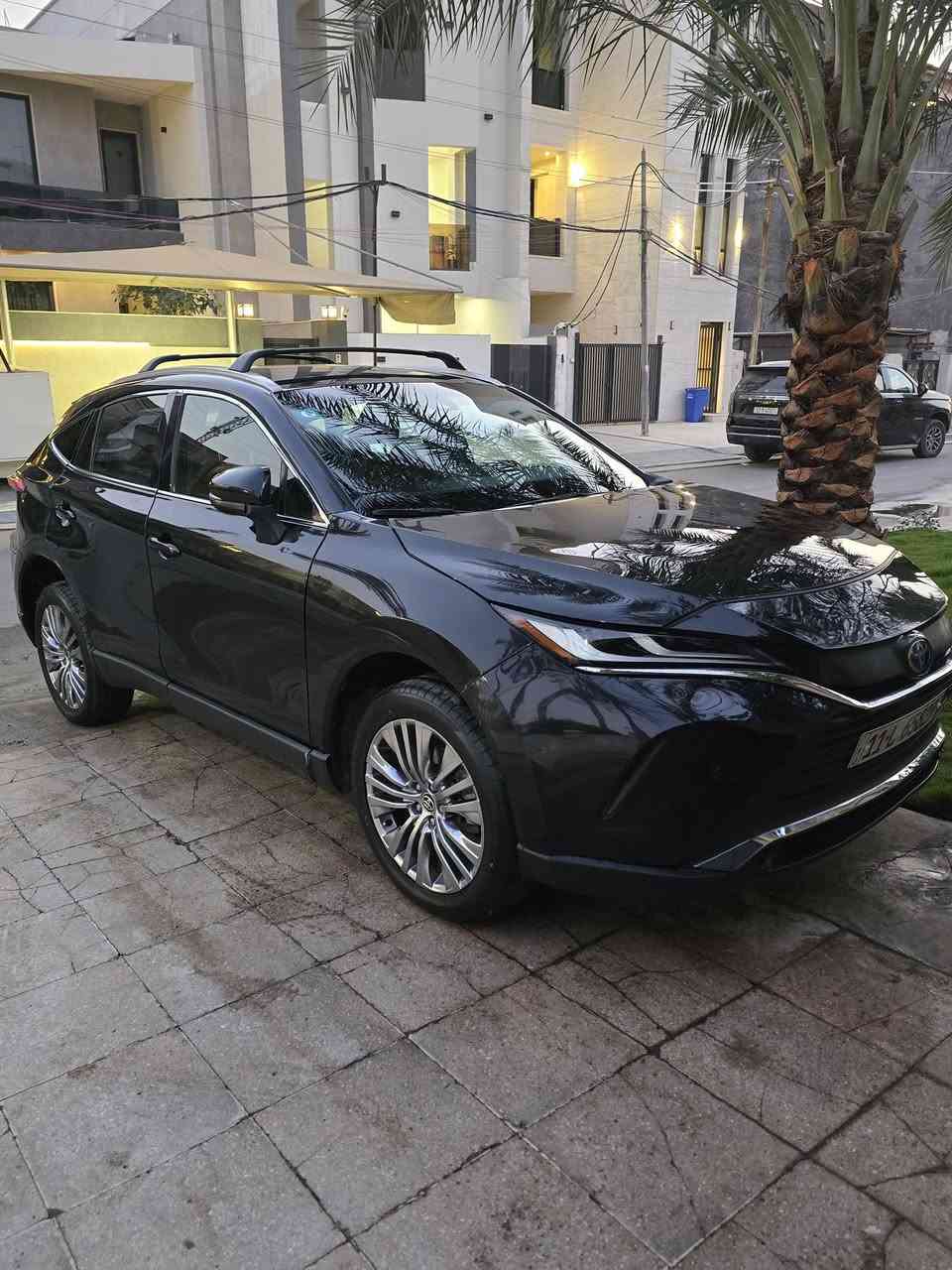 يالله بسم الله متاح تيوتا فنزا  هايبرد ٢٠٢٢ لون اسود كذاب امريكيه
مواصفات فول عدا فتحت سقف فقط 
السعر ١٩٥ ورقه 
سياره جهازه نضيفه بيها تعديل عل البارد جاملغ والباب الخلفي سياره كامله تخم تايرات جديد 
ماشيه ٣٧كيلو فقط  صوره الحادث موجوده بل الصور 
بيع او مراوس حسب القناعه 
***********
عنوان بغداد الكرخ
