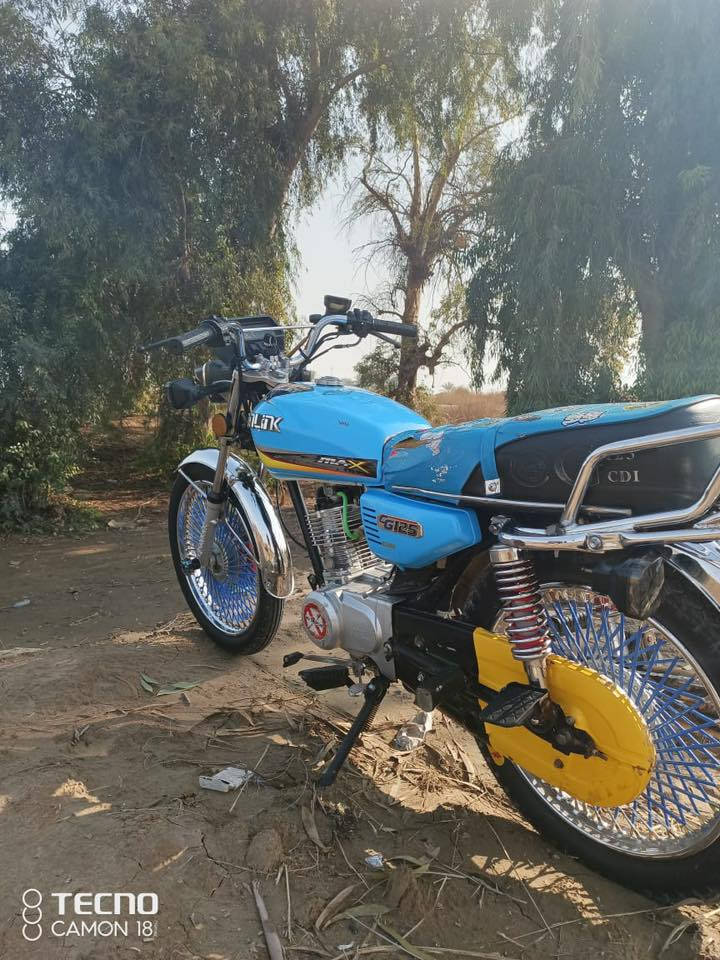 للبيع 
تايكر مديل23 
مامفتوح بلادي 
السعر 600 وبي مجال بصيط 
لمو شراي لا يتعبني ***********
