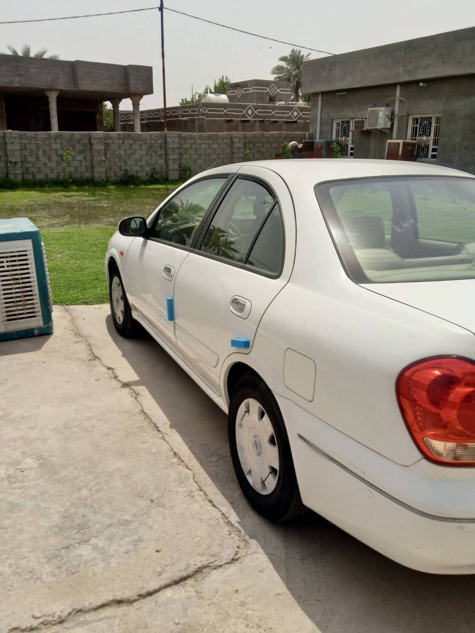 السلام عليكم من رخصة الادمن
سني 2009 ياباني رقم بغداد باسمي شرط التحويل حادث الباب وجاملغ خلف الصدر وموضح بالصور وباب الصدر مصبوغ تطبيق لون وبيه بارد وتلحيظات السعر 96 وبيه مجال لطيبين العنوان بغداد الدوره هاتف ***********
