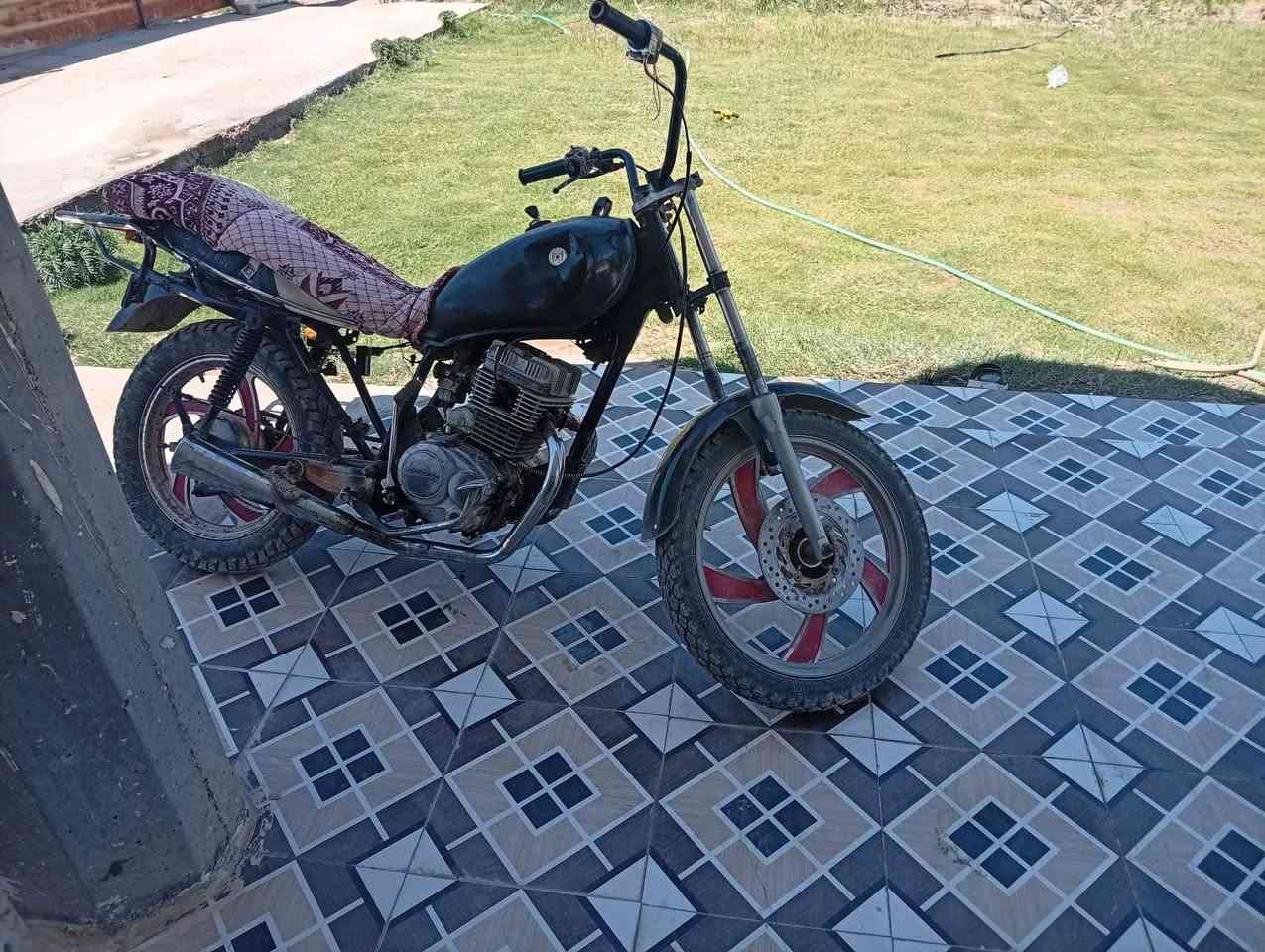 سلام عليكم من رخصت مدير لكروب دراجة جمرة للبيع كلك رقم شاصي وبليتة مو جودات  دراجة شغالة نكرة واحدة تشتغل .،. السعر 125 وبيهة مجال متواجد خاص


**إذا كنت صاحب هذا الإعلان وتريد حذفه لأي سبب، رجاءا أرسل رسالة إلى الدعم الفني**