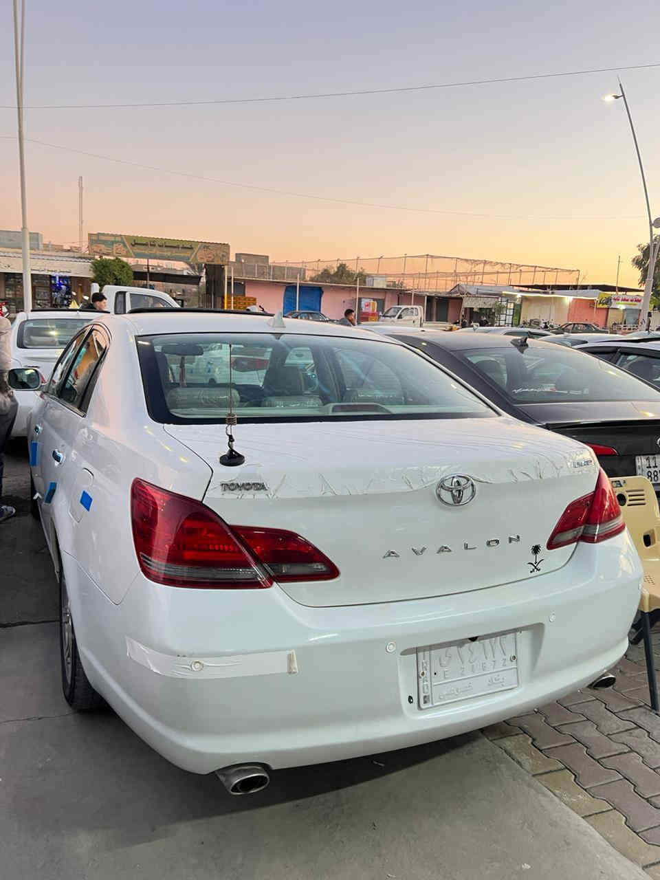 سلام عليكم
افلون 2008 خليجي ليمتد 
كير ومكينه تمام التمام 
تبريد شغال 
سياره بيها صفحتين صبغ بدون قماره وصدنوك وبنيد 
تخم تاير حداديه تمام التمام 
مناقصها شي شغل وامشي 
رقم بغداد تحويل ثاني يوم 
مكانها الانبار هيت 
بـ 130 وبيها مجال 
المواصفات ميحتاج نذكرها الليمتد معروفه 
*********** 
*********** 
ترهم مراوس حسب القناعه
