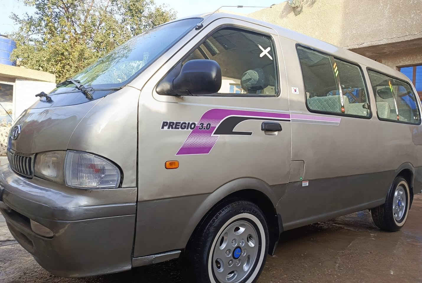 السلام عليكم
كيا بريجو موديل 1997
رقم بغداد الماني مشروع وطني تحويل مباشر
سنويه 2026/4 مصفره هيئه خط وبحث
كير ومحرك واكسل وبم جديد
سلف وداينمو وباتري جديد
وصدر وتخم تاير خط ابيض جديد 
كهربائيات على وضع الشركه كلها شغاله
بطاين وتنته ودشبول وارضيه كلها جديد
السعر 58 وبيها مجال 
مكاني بغداد ناحيه الوحده قرب مجمع بسمايه هاتف /***********
