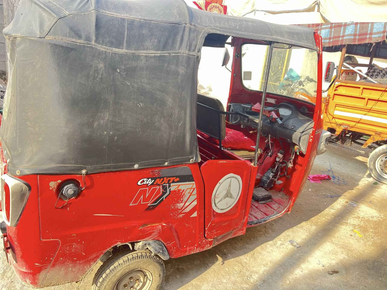 تكتك بياجو مديل 22 نضيفه وحلوه مكينه محور tvs تكتك خير من الله نهضتهه حلوه رقم وسنويه( رقمهه انبار ) السعر 3ملايين وبيهه مجال   تكتك حلوه ما ناقصهه اي شي( مكاني البصره )كرمه علي للئستفسار ***********
