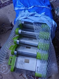 طلعلي باوربانك شاحنة هواتف متنقلة غني عن التعريف من شركة باورماكس العا...