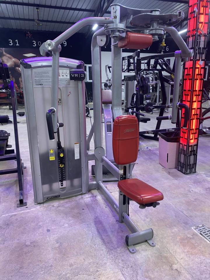 متوفر جم امريكي  مساحة 500  كامل متقابل ثماني رشاقة همرات امريكية ومتوفر كادر نقل 🚛🚛 شد تصعيد تفريغ القاعه مابيها نقص ابدد راسلني واتس ودزلك الفديو وباقي التفاصيل 📲 ***********
