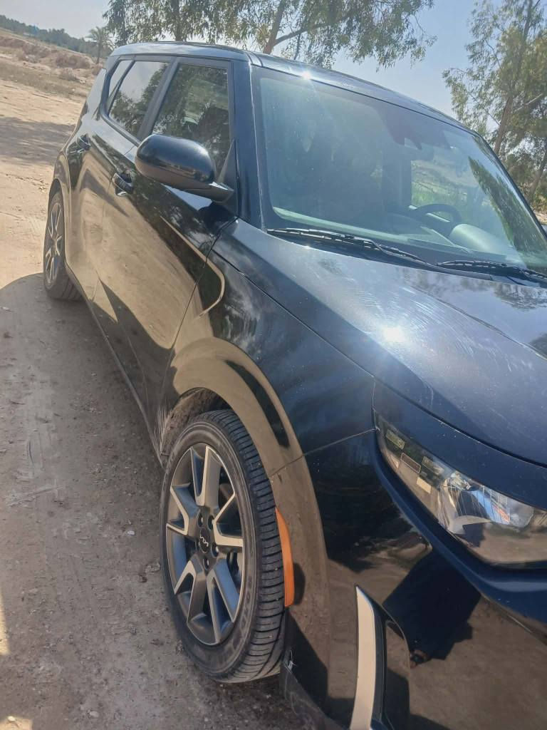 كيا صول 2024 جيتي لاين
ماشية ٣٠ 
محرك 2000  فول الفول جلد بصمه تشغيل عن بعد
ضررهه ٣ قطع صبغ 
السعر ١٣٥ وبيهه مجال 
الكربلاء الحسينية 
*********** كربلاء, العراق
