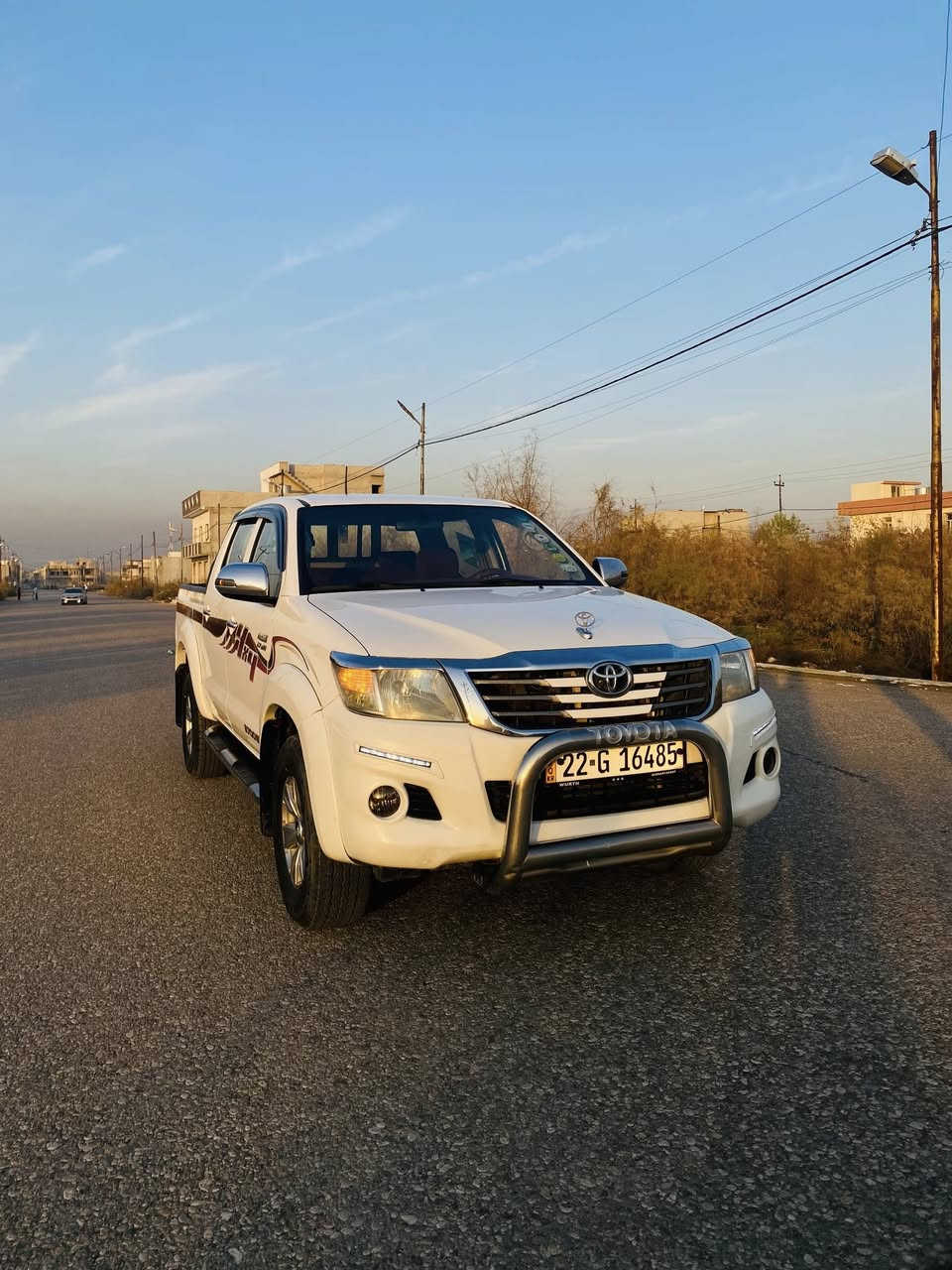 السلام عليكم تيوتا هايلوكس موديل 13 مكفوله من كلشي كير محرك  كل شرط كير توماتيك ماشيه 273 الف أربع تواير جدد رقم أربيل هزه جديده تحويل ثاني يوم عنوان السيارة الموصل حي فلسطين قرب جامع نداء الرحمن السعر 225 $ وبي مجال الشراي يتصل على هذا الرقم  ***********
