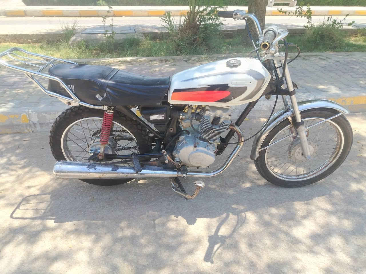 دراجه ارشه مديل 15 كلشي مابيه سعر خاص


**إذا كنت صاحب هذا الإعلان وتريد حذفه لأي سبب، رجاءا أرسل رسالة إلى الدعم الفني**