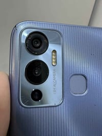 هوت ١٢ بلي • ذاكرة ٦٤ • شاشة مبدلة