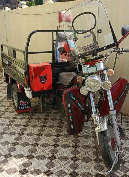 عالية. شغالة من كلشي والصور تتكلم

أي خياس مابيه جدآ نضيفة

مكاني ديالى الخالص السعر مليون و 300

***********

***********
