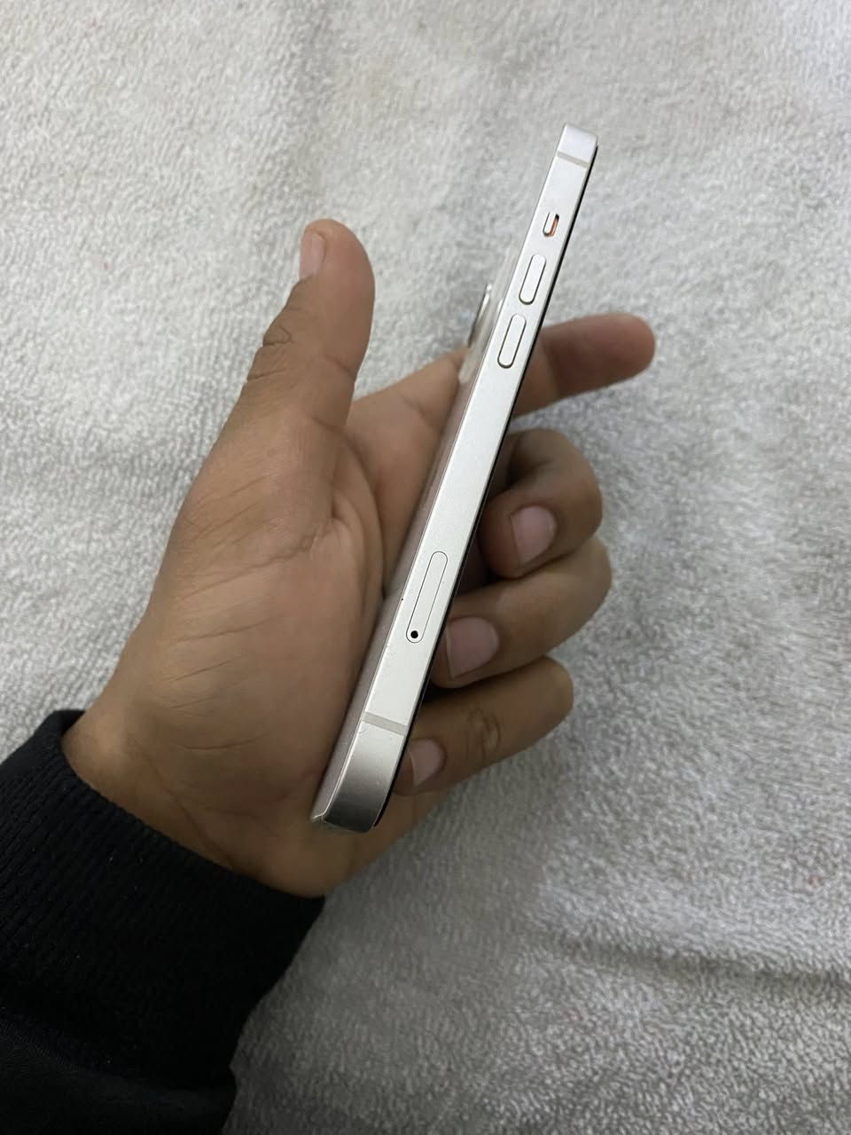 ايفون 13عادي ذاكره ١٢٨بطارية73مكان بغداد السعر 450وبي مجال


**إذا كنت صاحب هذا الإعلان وتريد حذفه لأي سبب، رجاءا أرسل رسالة إلى الدعم الفني**