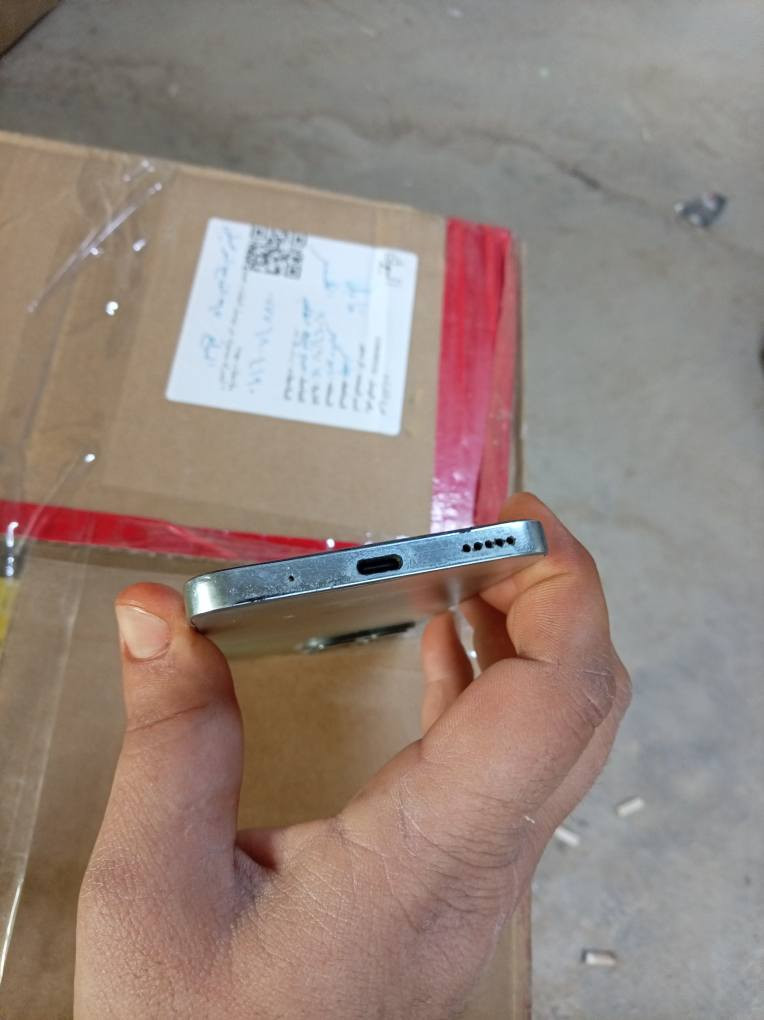 سلام عليكم مبايل هونر x8a للبيع مكاني بغداد السعر 135مدبل شاشه اصليه ذاكره 128رقمي *********** بغداد, العراق
