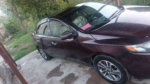 سيراتو خليجي اللون  كرزي موديل 2012 بيها حزام صبغ مكينه 1600 محرك تبريد خير من الله حدادية زينه داخل لونين . هزة جديده سنويه لل 2030شاشه اصليه تحكمات ستيرن حساس خلفي دوشمه حلوه ارضيه جلد للاستفسار 
***********
