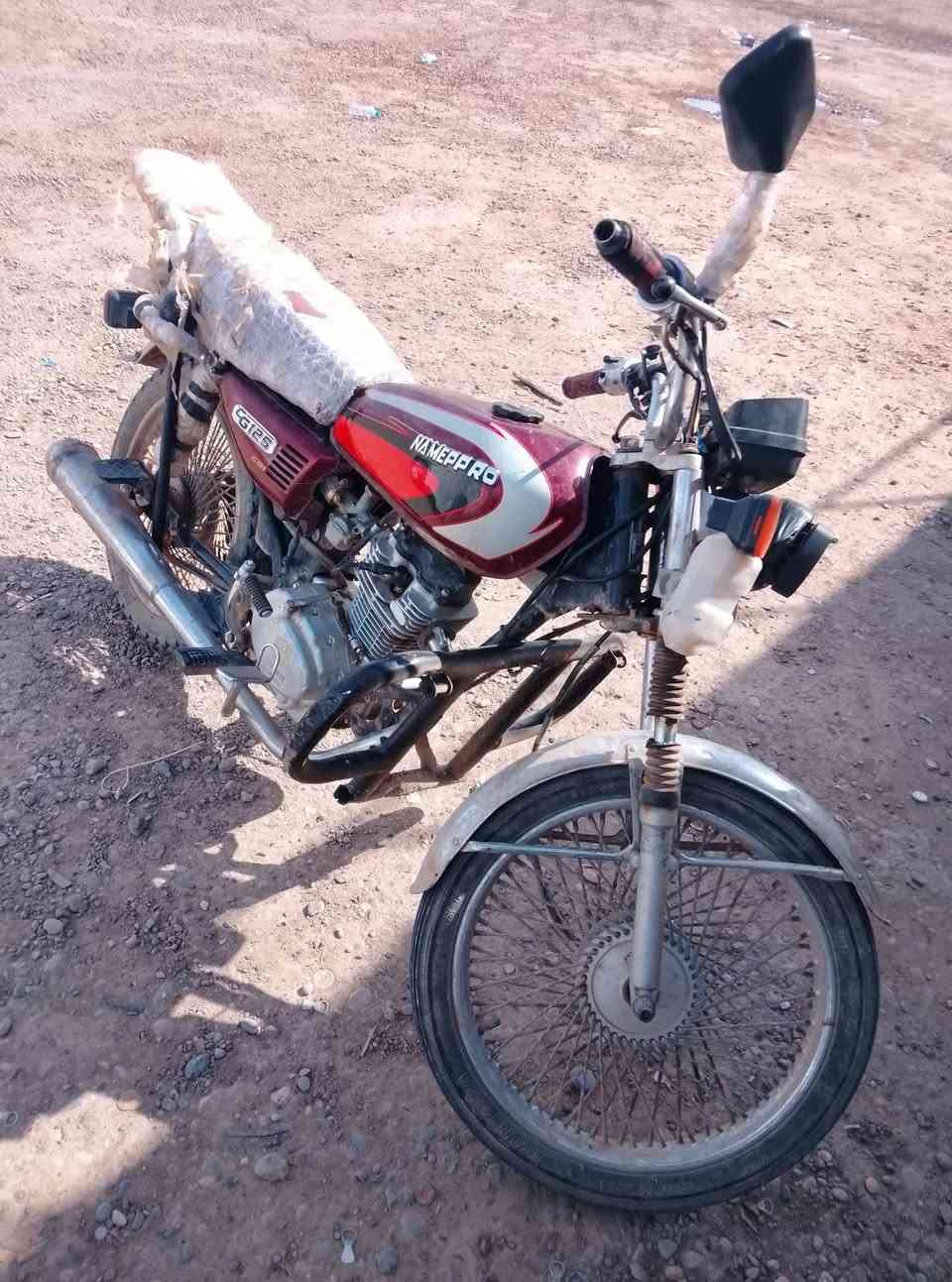 السلام عليكم 
ماطور اللبيع اربعه كير ايراني انضيف 
سعر 350
وبه مجال الطيبين إنشاءالله
***********
