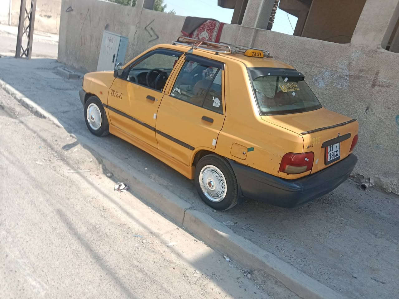 يالله سلام عليكم سايبه ١٥ كير ومحرك جدد كشر حلو بدون ضربه تخم تاير جديد رقم انكليزي كهربايات كله شغاله سياره جاهزه كبل للشغل تبريد عوزه بس غاز ب٢٧ شرط التحويل بياع تقاطع درويش ***********
