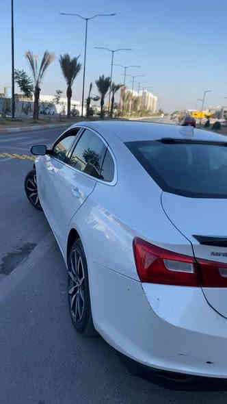 السلام عليكم ماليبو للبيع 2017 السياره جديده واحلى من الصور امريكي حادثها موضح بلصور السياره بيها صبغ فقط باب السائق طخه بلعراق وانصبغت نص الباب ولاكلوب مشتغل بلدشبول السياره LT مكينه 1500t كير مكينه تبريد كلة جديد السعر 115 وبيها مجال ولتقارنها بلراكضات مكاني السيديه ***********
