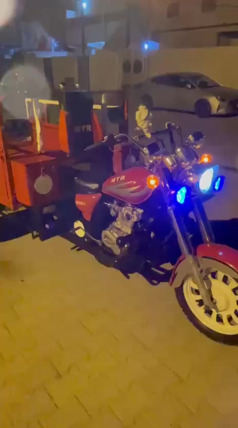 السلام عليكم اخوان ستوته لبيع مديل 13امعمره 25 السعر واحد وربع وبيه مجال
***********
