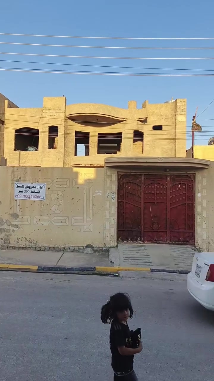 البيت للبيع طابقين طابق الاول جاهز  قرب مركز تحرير تلعفر - حي الوحدة
للاستفسار *********** -***********
