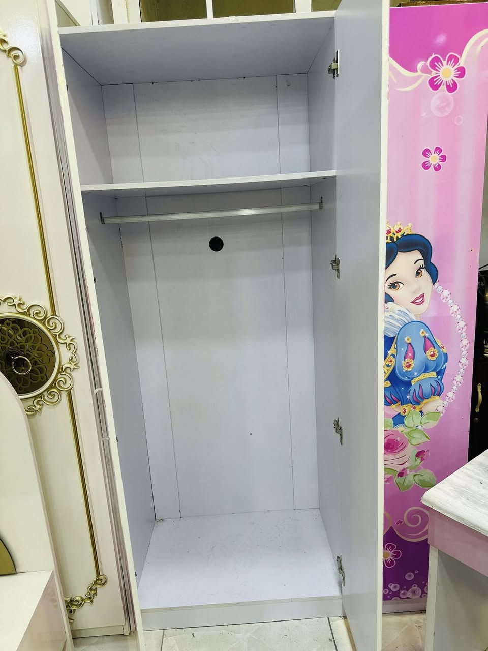 للبيع بسعر مناسب
واتساب ***********
