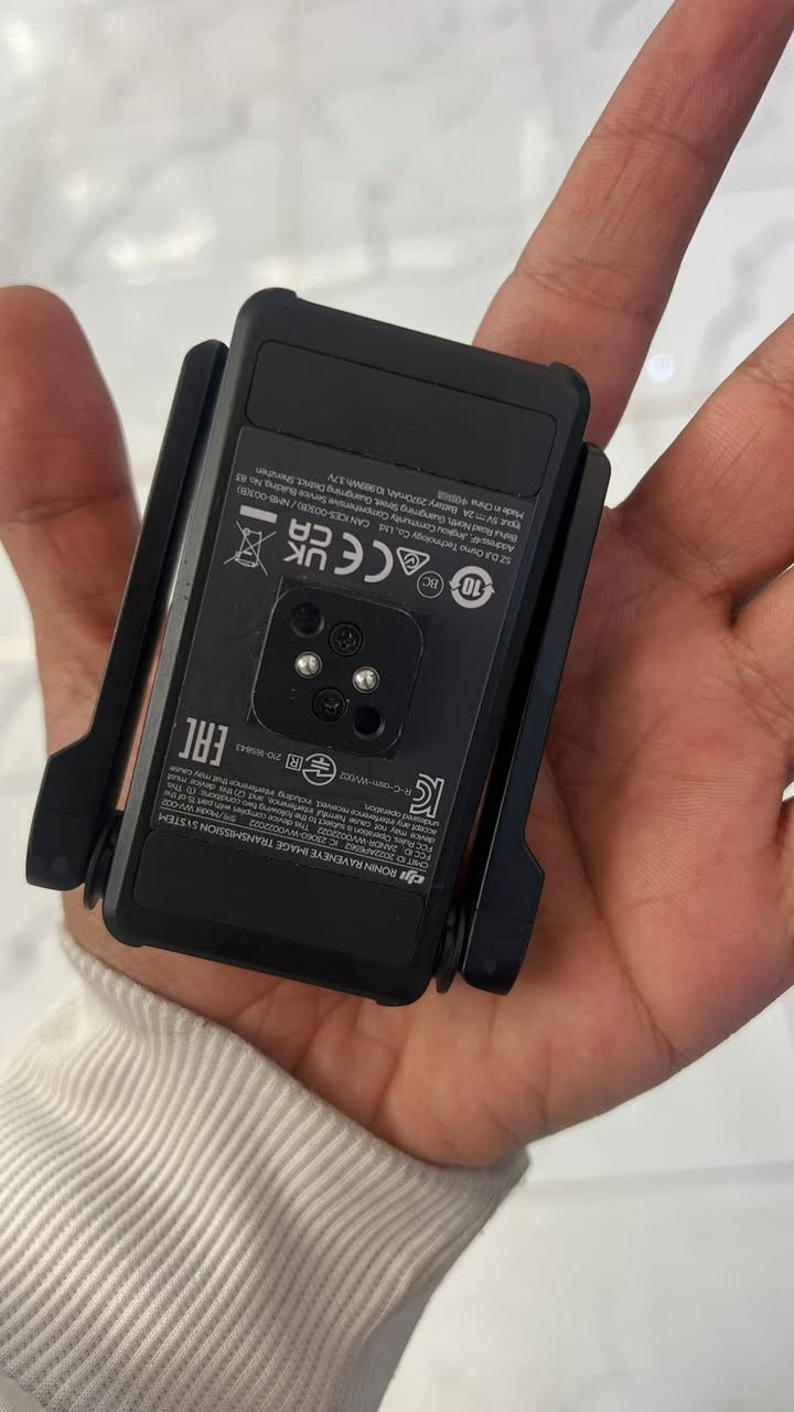 نيك مايك وجهاز بث مباشر من الكامره للتلفون للبيع(***********)
