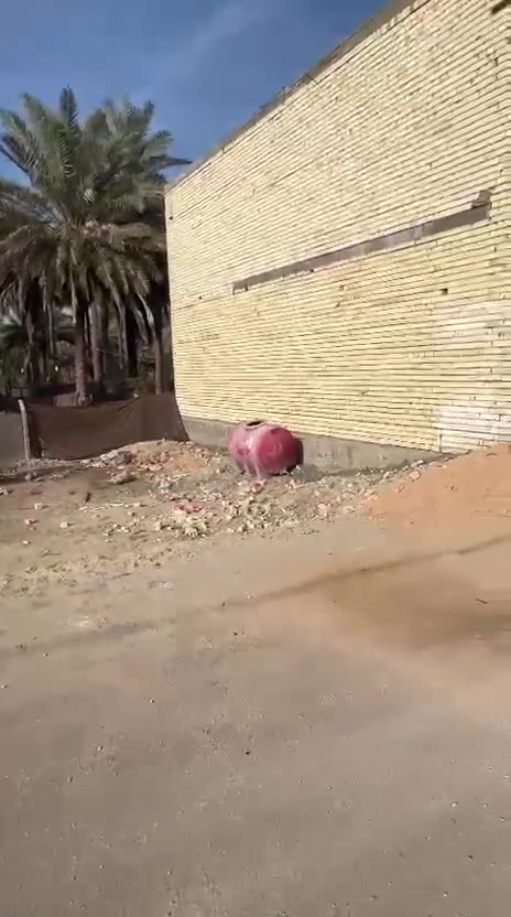 ***********
***********
