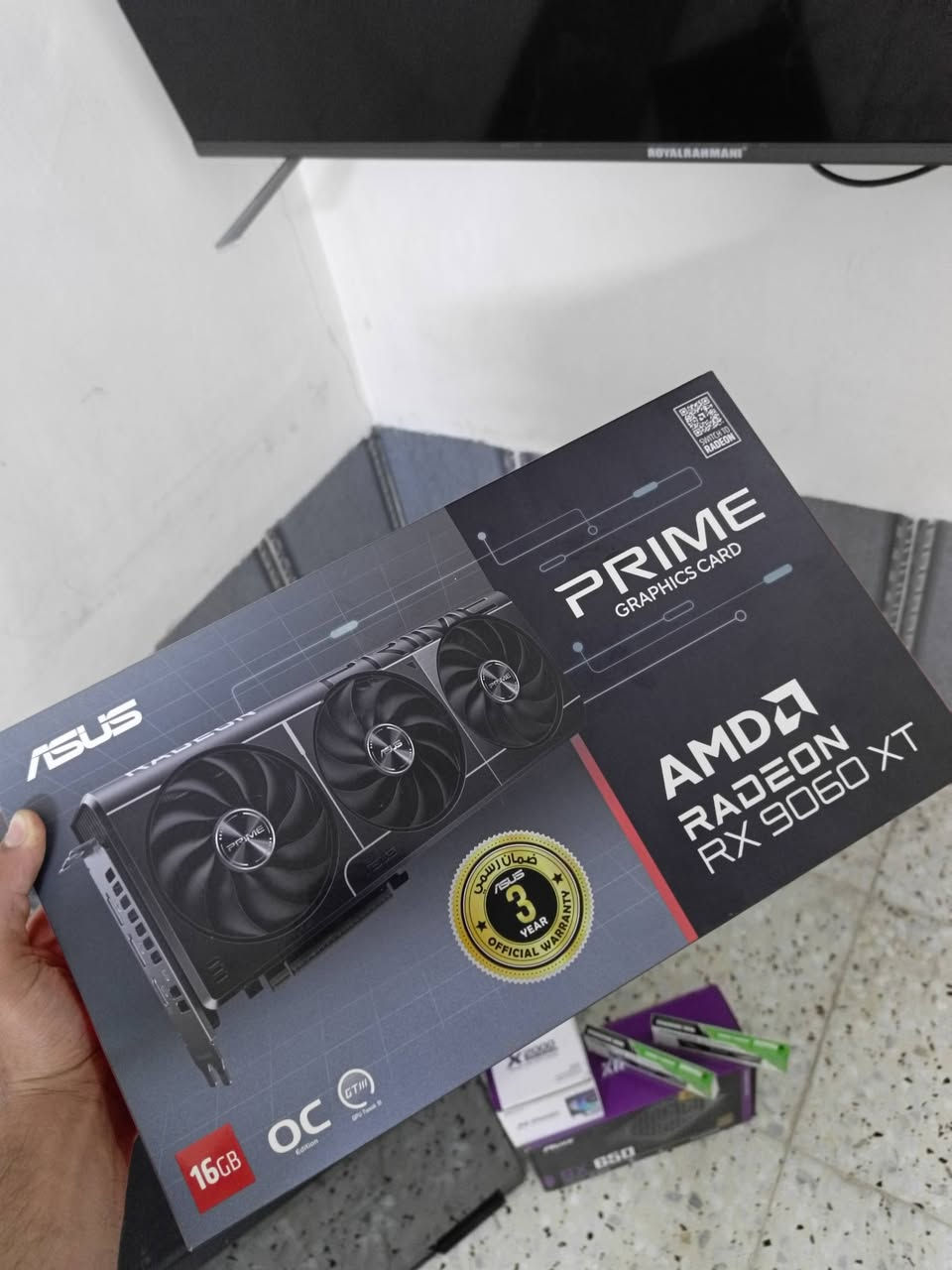 (Gaming PC) للبيع 🎮🔥

المواصفات:• المعالج: Intel Core i5-12400F• المذربورد: ASUS PRIME H610M-K D4• كرت الشاشة: ASUS Prime Radeon RX 9060 XT 16GB• الرام: 16GB (8×2) DDR4 3200MHz• الخزن: Lexar M.2 NVMe سعة 1TB• الكيس: Lovingcool LC-T2 مع 3 مراوح• المشتت: Cooler X2000• الباور سبلاي: RUX 650W

شاشة GameOn Pro Series للبيع 🎮

المواصفات:
• حجم الشاشة: 27 إنج
• الدقة: QHD (2K)
• نوع الشاشة: IPS
• معدل التحديث: 180Hz
• زمن الاستجابة: 0.5ms
• تدعم FreeSync
• مناسبة للألعاب وذات صورة سريعة وواضحة

الحالة: جديدة / نظيفة جداً
وصل الضمان موجود ✔️ مع وصل pc 

للاستفسار خاص.***********
مكان: كربلاء المقدسة 
ملاحظه الكرت حته فور كي يشغلك تكدر تبحث وتشوف 
ملحقات كيبورد من ريد دركاون
ماوس هايبر اكس 
ماوس باد 
مضخم سماعات 
مع واير نت الاصلي تايگر 20M
مع جوستك من ريد دراكون 
ملاحظه اي قطعه للبيسي ول ملحاقات كراتنيه كلهن موجوده وضمانات 
ولكرت ضبطته عل ارقى اعدادت كفاءة وقوه
