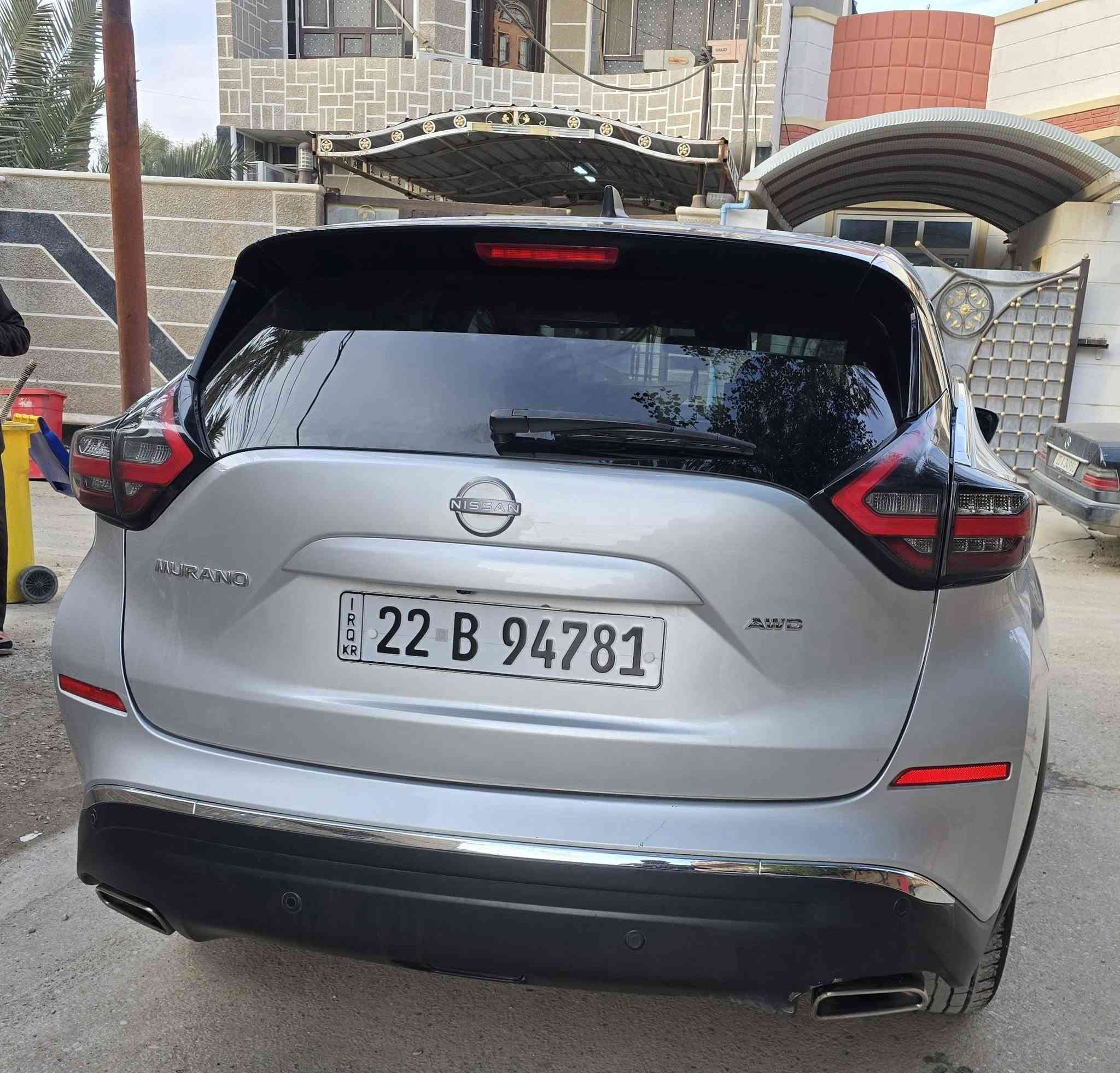 السلام عليكم 
للبيع نيسان مورونو ٢٠٢٣ صبغ جاملغ امامي  فقط حادث بسيط جدا 
موصفات عادية
شاشة كبيرة كار بلي تبريد خلفي وامامي رادار جانبي تحديد مسار 
رقم اربيل شرط التحويل 
سيارة مظللة بكارت من المرور 
المحرك ٦ سلندر 
الگير والمحرك شرط الكفالة 
تخم تاير تبريد وتدفئة فول 
باتري جديد ما تحتاج صرف ابد كاملة مكملة 
السعر ١٧٥ $ 
للاستفسار  الاتصال عالرقم 
*********** 
واتساب او المراسلة على الماسنجر 
العنوان ديالى بعقوبة
