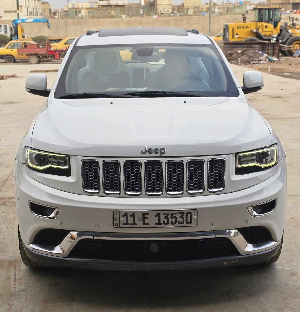 جيب سومت خليجي كفالة عامة 
سياره جديده جدآ ماشيه 50 الف
 فول مواصفات 
 محرك 6 سلندر 3600 
الموديل  2014 
رقم بغداد  جكات 
ماوس تحكم مودات القيادة
سستم سماعات  دمام بالجنطه 
-جنطة كهرباء -حساس امامي خلفي  
-مصابيح متحركة مع المقود
-تدفئة مقعد السائق والراكب
-تبريد مقعد السائق والراكب
كراسي السائق والراكب كهرباء
-تدفئة المقود -مقود كهرباء
-شفتات ستيرن -شاشة كبيرة  -15 سماعة  
-كاميرا دوارة  -تدفئة بالمرآة
-مرآة جانبية قلاب عند الرجوع
 -مرآة تعتيم عاكسة للضوء داخلية وجانبية
-بانوراما ع طول السقف
شاشة ودشبول مبرمجات نضام SRT مع الاوبشنات 
وباقي مواصفات السومت معروفه
***********
