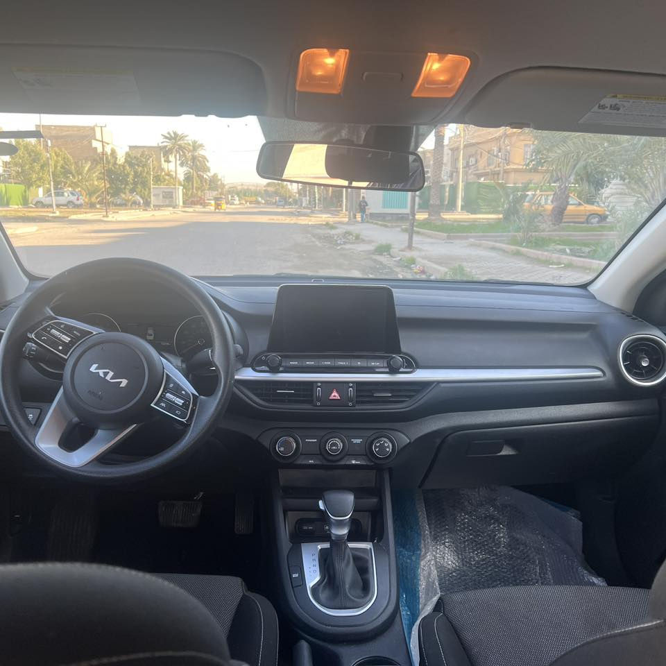 كيا فورتي 2024 للبيع
لون (رصاصي طوخ)
دخول جديد- تحويل فوري
٥: المواصفات:
• مكينة 2000 سي سي
(Traction Control) مانع انزلاق •
• نظام ثبات إلكتروني (ESC)
مانع انغلاق الفرامل ABS •
• توازن الفرامل إلكتروني (EBD)
• كاميرا خلفية
• شاشة وسطية
• تحكم بالمقود
• مكيف ممتاز
٢* الضرر:
• قطعة قبق جنطه
• بدون دواخل
• الايرباكات سليمة
صور الحادث مرفقة للوضوح
*
السعر: 153
بيه مجال بسيط للجادين
ما للاستفسار:***********
