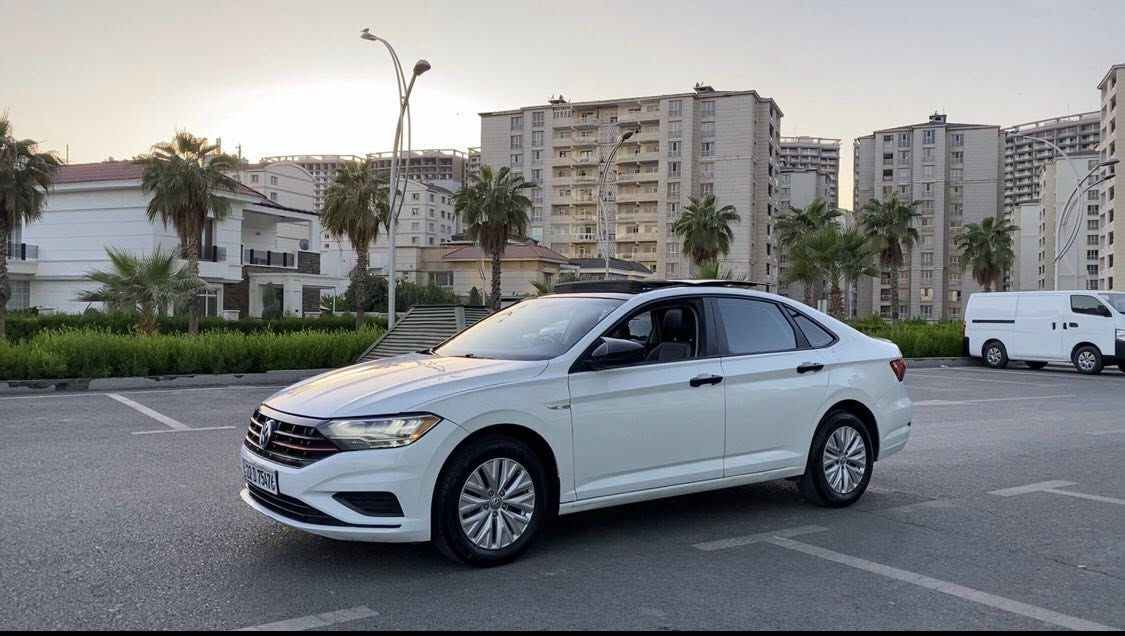 سلام عليكم جيتا 2020 se plusللبيع
فول مواصفات  بانوراما و كشن جلد و هيتر وشاشه لمس و cd📀 و memory داخل شاشه ٧ الوان و بعد بيها مواصفات
بيها ٧ قطع بدون دواخل ايرباك برده فقط
بجم و خلف كبس  كلها بلاد 
حداديه جديد  كلها
٤ تايرات جديد
سياره ب اسمي تحويل نفس يوم
مكانها اربيل 
***********
***********
