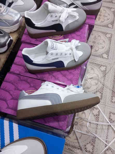 وصول وجبة جديدة من بوتينات سامبا وبأسعار مناسبة سوك حي المعلمين السايدين المخضر للاستفسار الاتصال على الرقم او مراسلة الصفحة ***********
