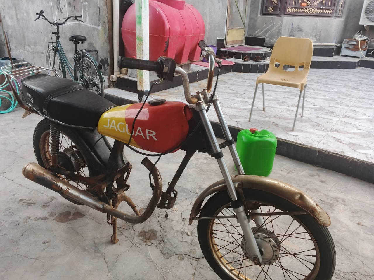 للبيع عوزه بس مكينه سعر 100مكاني البصره الجزيره ***********
